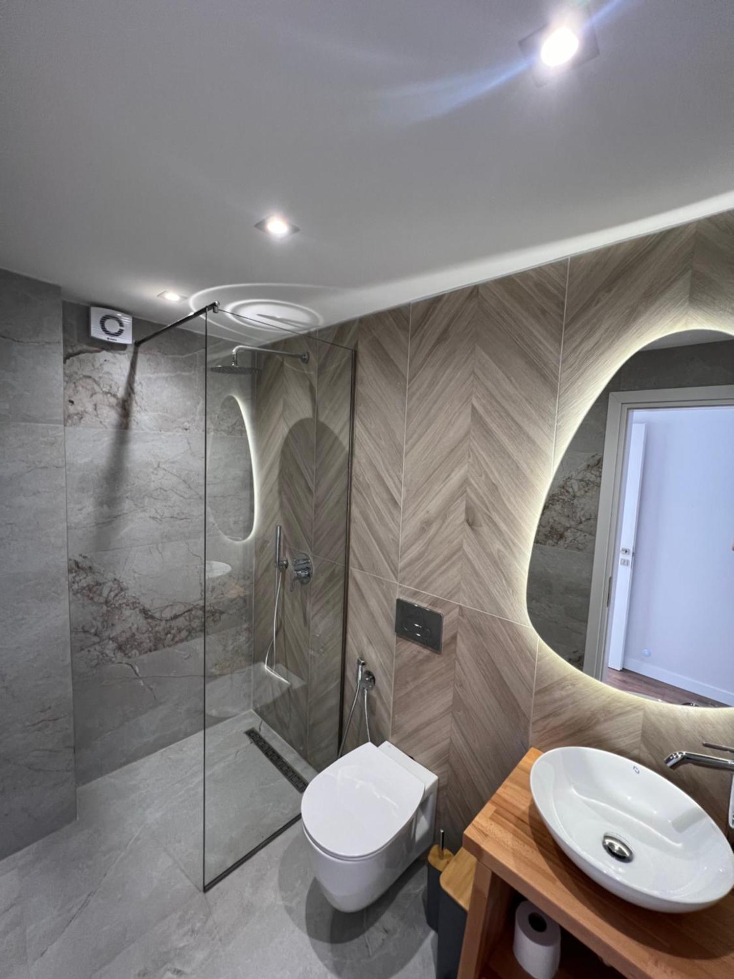 Hotel Andrea Sarande Bagian luar foto